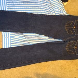 A bundle of name brand nice clothes for 40 , great quality clothes also feel me.